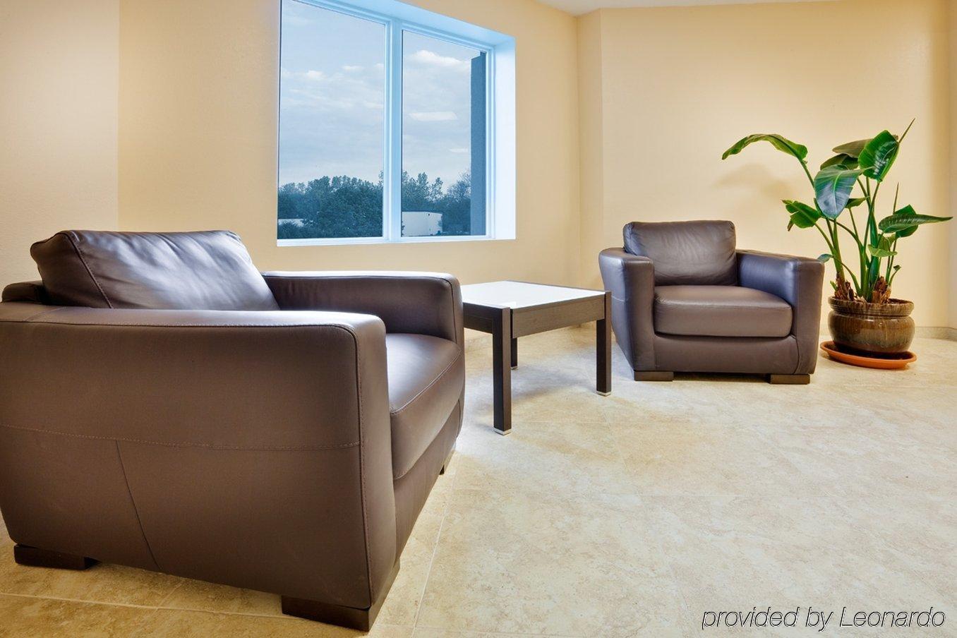 Baymont By Wyndham East Windsor Bradley Airport Hotel Interior photo