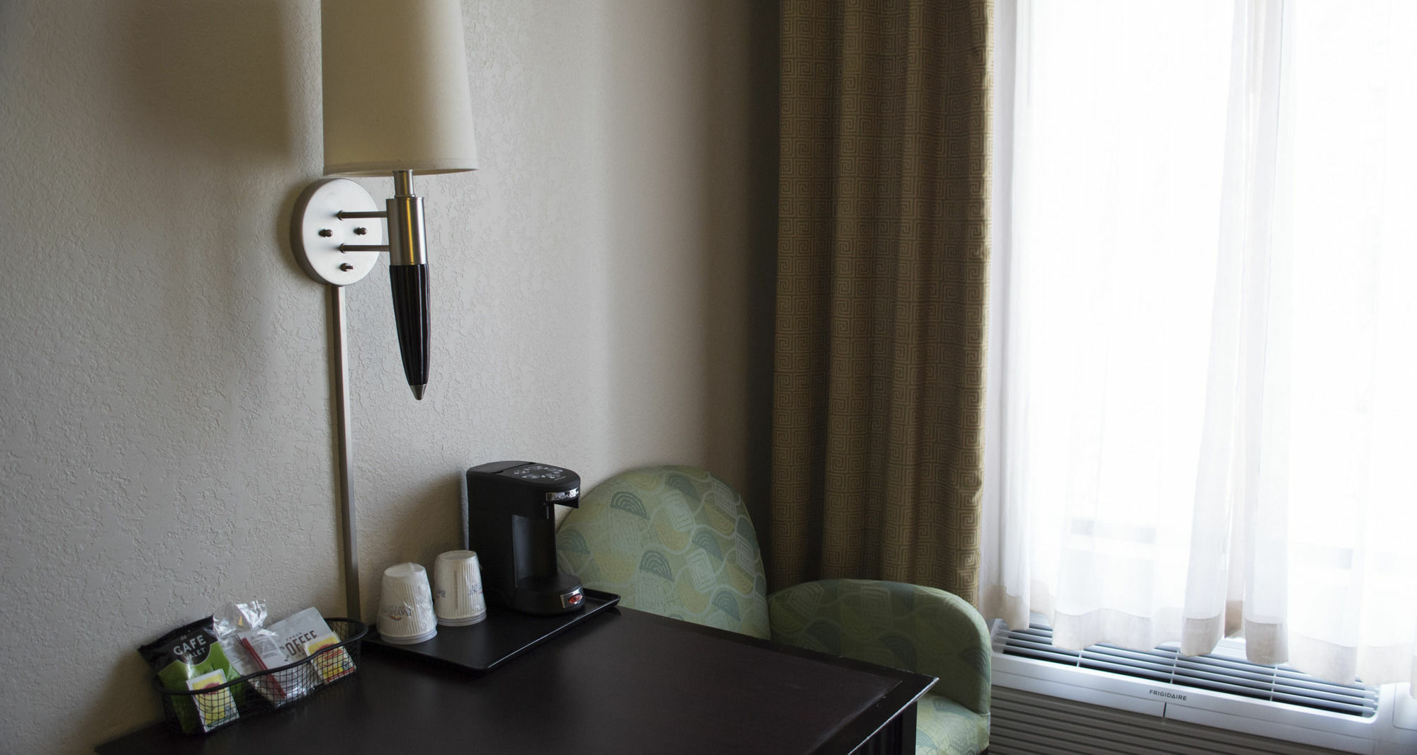 Baymont By Wyndham East Windsor Bradley Airport Hotel Exterior photo