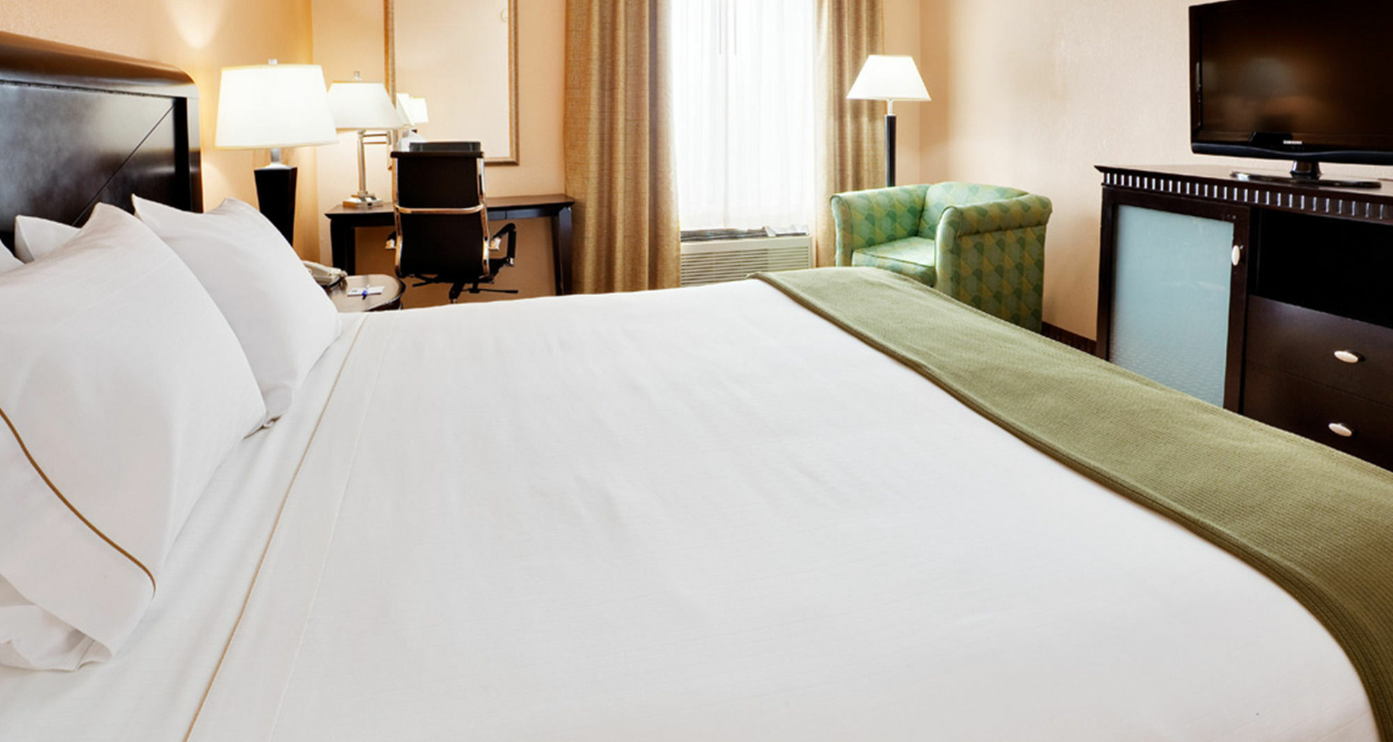 Baymont By Wyndham East Windsor Bradley Airport Hotel Exterior photo